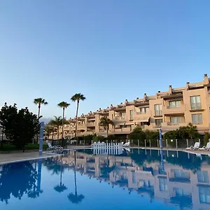 Tejita By The Pool, 2min Walk To Sea Apartment
