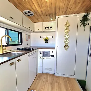  Campeggio Camper Estatico Solo Para Alojar En El Frente Del Mar